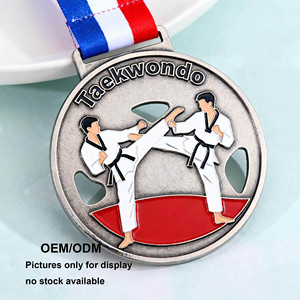 Medallas Deportivas de Metal de Aleación de Zinc con Diseño Personalizado Baratas de Fábrica de Origen para Taekwondo, Karate, Honor y Desafío, para Cinturón Negro - Product Image 1