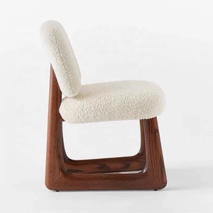Nuova Sedia da Pranzo Pula in Bouclé dal Design Classico Modernista, Produzione di Massa OEM - Product Image 4