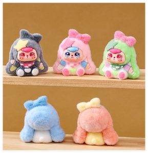 Figuras de <span class=keywords><strong>Animales</strong></span> en Miniatura de Tres Conejos de Peluche, Caja Misteriosa al por Mayor, Bolsa Sorpresa, Cápsula de Juguete Sorpresa al por Mayor - Product Image 4