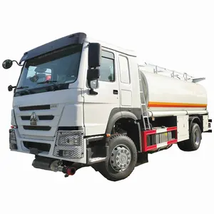 Howo 연료 탱크 트럭 15cbm 16cbm 4x2 6 휠 266hp sinotruk 오일 탱크 트럭 판매