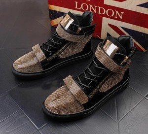 Botas de Hombre de Piel Vacuna Negra, Estilo Casual para Exteriores, con Suela Gruesa, Punta Redonda, Forro de Algodón, para Todas las Temporadas - Product Image 1