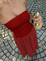 Robe longue d'été fluide plissée taille haute vintage à pois sans col ni bretelles pour femme 2026