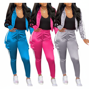 Ensemble de survêtement long 2 pièces en coton personnalisé pour femmes avec bouton de broderie et motif-haute qualité - Product Image 1