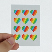 Patchs anti-boutons colorés en forme de cœur pour le visage avec logo personnalisé sur la boîte