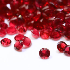 Vente d'usine chaude qualité <span class=keywords><strong>A</strong></span> + rubis pierre naturelle pierre précieuse coupe ronde 2.5mm fabrication de bijoux rubis assistantstone