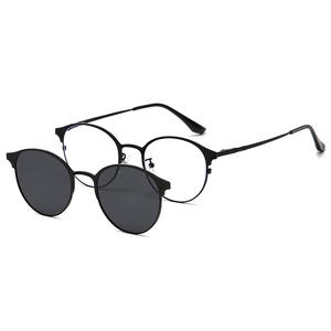 <span class=keywords><strong>Gafas</strong></span> de Sol Polarizadas con Protección UV, <span class=keywords><strong>Clip</strong></span> Magnético Retro, Venta al Por Mayor, Novedad 2026 para Hombre, Compatibles con Dropshipping - Product Image 2