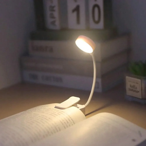 Lampe de lecture pliable mini à clipser, rechargeable USB, LED, 3 modes, protection oculaire, intensité réglable en continu, flexible pour chambre à coucher - Product Image 1