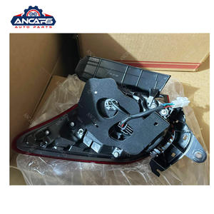 Luz trasera para <span class=keywords><strong>Toyota</strong></span> Vitz NSP130 2017-2024 Lámpara trasera 81561-52B20 81561-52B30 81551-52D20 81551-52D40 Lámpara trasera - Product Image 4