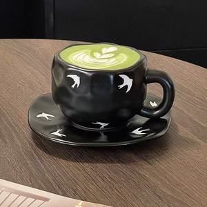 <span class=keywords><strong>Set</strong></span> Creativo di Tazza e Piattino in Ceramica Fatta a Mano, Elegante Servizio da Tè in Stile Ins - Product Image 5