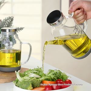 أدوات مطبخ فاخرة ممتازة بشعار محفور مخصص زجاجة زيت زجاجية مصنوعة يدويًا لمطعم الفندق - Product Image 4