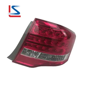 Otomatik LED kuyruk lambası TOYOTA Corolla Fielder AXIO DBA-NZE144 2010 12-545 81550-12B40 81560-12B40 kuyruk lambası