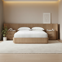 Lit King Size en Bois de Luxe Byron avec Tête de Lit Surdimensionnée, Lit à Baldaquin Étendu et Mobilier de Chambre Style Mansion RH