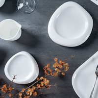 Assiettes à dessert en porcelaine fine blanche P&T Hospitality, forme irrégulière en forme de galet, plats de service, assiette à apéritif pour bistro, restauration