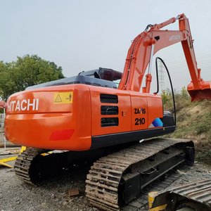 Excavatrices hydrauliques Hitachi ZX210 21T d'occasion, fabriquées au Japon, avec attache rapide, brise-roche, pelle compacte d'occasion, accessoire de pince hydraulique - Product Image 3