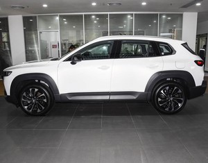 MAZDA CX-50 2.5L HEV AWD Premium 2023 Fabriqué en Chine, véhicule hybride haut de gamme, sièges avant et arrière chauffants en cuir pleine fleur - Product Image 3
