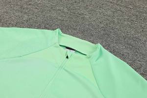 Camiseta de fútbol personalizada para hombre conjunto OEM Modelo Automatizado CORTE DE FÚTBOL desgaste equipo de fútbol chándal para adultos - Product Image 3