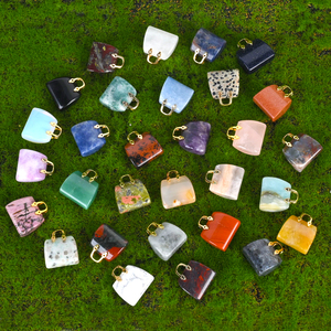 Pendentifs mini sacs à main en cristal assortis de 25 mm, breloques en pierres précieuses de guérison, modèles pour la fabrication de colliers et bijoux DIY, écologiques, style folk - Product Image 1