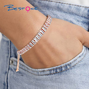 Pulsera de cristal geométrico chapada en oro de 18 quilates de lujo, pulsera de cadena de tenis de circonita cúbica brillante con personalidad - Product Image 4