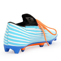 Dernière chaussure de football professionnel pour jouer au football ou au football du fabricant et fournisseur indien