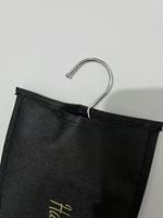 Sac d'extension de cheveux personnalisé en plastique transparent non tissé sacs d'emballage de stockage de perruque avec cintre en bois en plastique