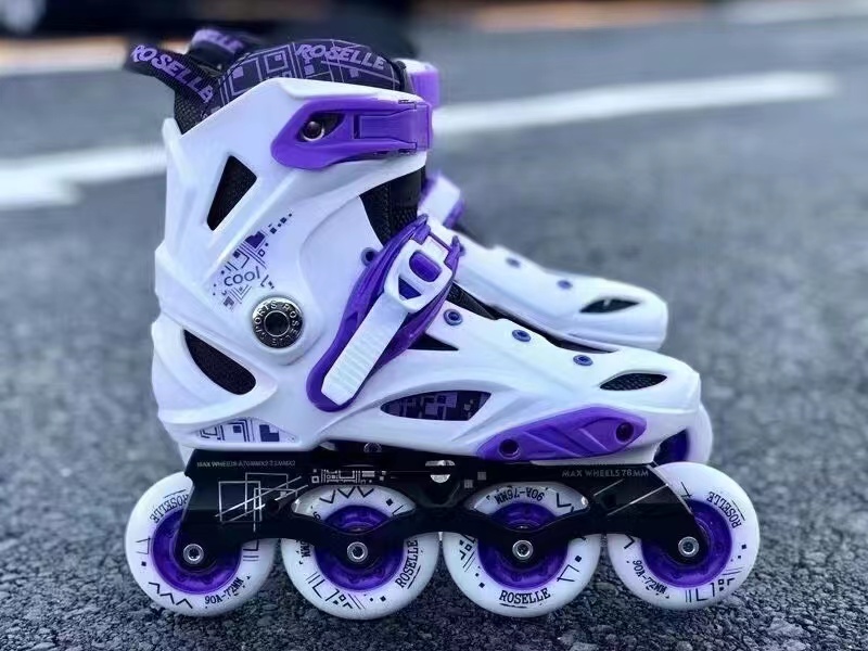 Blanco y morado