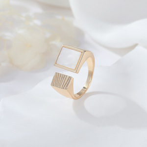 Bán Buôn Hàn Quốc Phong Cách Đơn Giản Của Phụ Nữ Brass Nhẫn Ngón Tay Có Thể Điều Chỉnh Mở Vỏ Hợp Thời Trang Engagement Wedding Jewelry Quà Tặng - Product Image 3