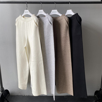 Ensemble élégant pull col roulé et pantalon en maille pour femme automne/hiver, avec logo personnalisé sur le devant, style urbain, en laine douce/acrylique