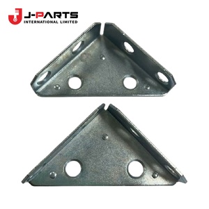 ขายึด, ตัวยึดบังโคลนล้อ, หมายเลข 2 สำหรับ Toyota Hilux LN167 ปี 1989-2004 อะไหล่แท้หมายเลข 65695-35020 6569535020 - Product Image 2