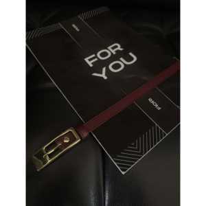 Cinturón Fiori de Cuero Genuino, Color Sólido, Hebilla Rectangular Dorada, Accesorio de Moda para Hombre y Mujer - Product Image 3