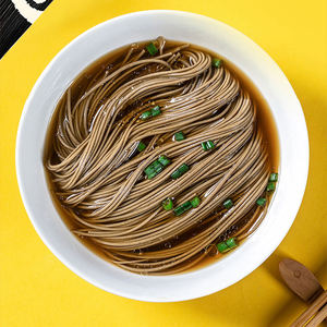 Nouilles instantanées <span class=keywords><strong>de</strong></span> <span class=keywords><strong>sarrasin</strong></span> <span class=keywords><strong>noir</strong></span> tartare 99% séchées, sachet <span class=keywords><strong>de</strong></span> 200g, faible en gras, non frites, riches en calories, riches en fibres, céréales complètes saines, ingrédient essentiel - Product Image 5