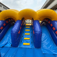 Castillo Inflable Gigante de PVC con Diseño de Arcoíris para Niños, Ideal para Fiestas, Carnavales y Alquiler Comercial