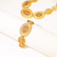 Ensemble de bijoux en gros, boucles d'oreilles, collier, bague, bracelet, quatre pièces, plaqué or 18 carats, nouveaux ensembles de bijoux pour femmes