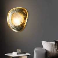 Applique murale moderne en laiton massif et marbre d'albâtre. Éclairage LED de luxe pour salon, villa, hôtel, salle d'exposition, couloir