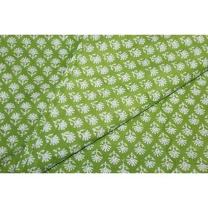 Tela de Algodón Estampada a Mano de Color Verde, Tela de Algodón Ligera al por Mayor, Tela para Confección de Vestidos con Estampado Floral Indio - Product Image 2