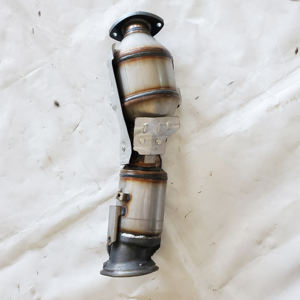 Tuyau d'échappement de vente chaude en gros convertisseur catalytique d'usine Toyota pour Toyota Reiz et convertisseur catalytique Crown 2.0 - Product Image 5