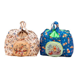 Chine Vente en gros Sac à provisions pliable en polyester d'épicerie réutilisable écologique avec poignée Sac fourre-tout à motif de carton au design personnalisé - Product Image 2