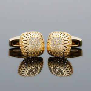 Boutons de manchette pour hommes très vendus, de haute qualité, en zircon doré, carrés, pour chemise - Product Image 1