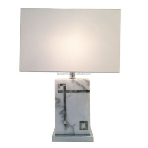 Lampe de table en céramique moderne avec port USB et prise de courant, abat-jour en lin et base noire pour chambre d'hôtes, chambre à coucher, salon - Product Image 6