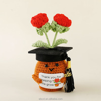 Décoration de bureau au crochet, fleurs en pot au crochet faites à la main, plantes artificielles en fil tricoté, énergie positive, pour cadeau de remise de diplôme