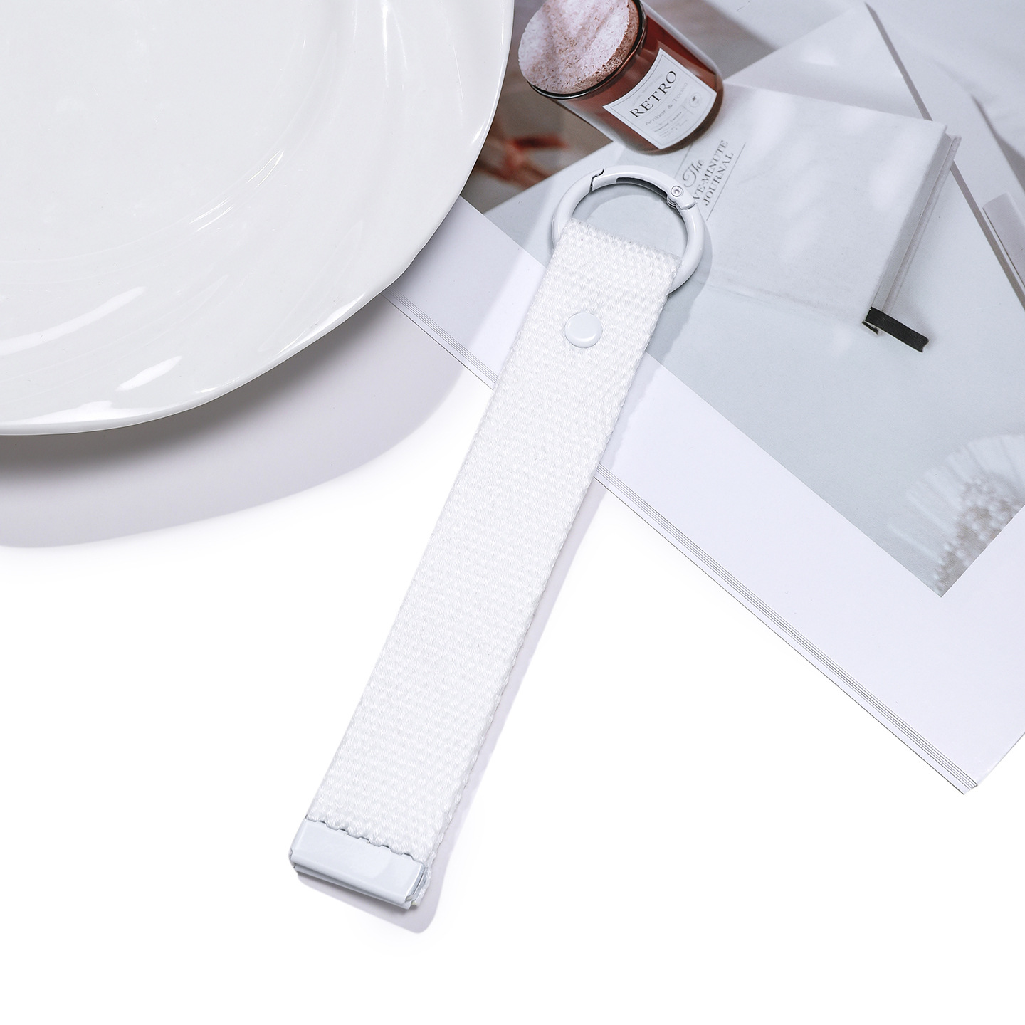 F4 White Rope White Buckle