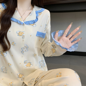 Venda por Atacado de Pijamas Femininos Estilosos: Conjuntos de Loungewear de Manga Longa com Estampa de Desenhos Animados para o Outono - Product Image 6
