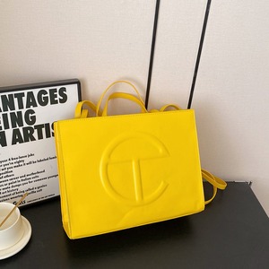 Sac à bandoulière en PU grande capacité pour femme, style décontracté, avec poignée supérieure, idéal pour appareil photo, sac fourre-tout de voyage, collection 2026 - Product Image 3