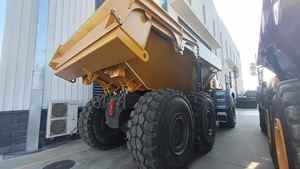 Camion benne articulé tout-terrain pour mines XDA45, capacité de 41 tonnes et 55 m³ de charge utile - Product Image 3