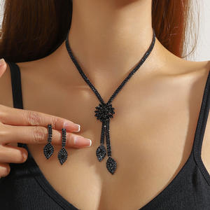 Ensemble collier et boucles d'oreilles classiques en strass et zircon pour femme, design rétro exagéré, cadeau pour robe de soirée - Product Image 6