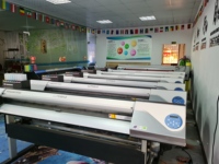 Plotter de Inyección de Tinta de Formato Grande Roland Re-640 Restaurado, Impresora de Sublimación Eco-Solvente para Uso en Páginas Anchas Multicolores