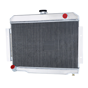 BENOS AUTO PARTS Radiador de Aluminio de 3 Filas para <span class=keywords><strong>JEEP</strong></span> CJ5 CJ6 <span class=keywords><strong>CJ7</strong></span> 72-86, Scrambler 81-85 3.8 4.2 5.0 - Product Image 1