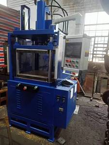 Máquina de prensado de goma de cuatro pilares, prensa térmica de troquelado SMC/<span class=keywords><strong>BMC</strong></span> automática - Product Image 4