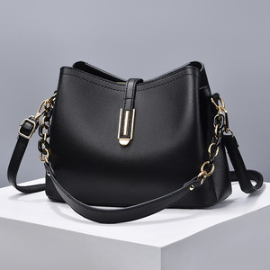 Wholesale Newest Fashion Custom High Quality Women's <b>Handbags</b> Luxury PU Leather Women's Shoulder Bags - Product Image 2