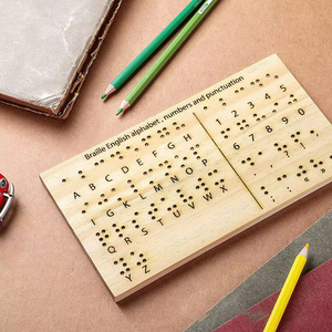 Tablero de alfabeto Braille de madera, 22x16x0,6 cm, kit educativo para el aprendizaje - Product Image 1