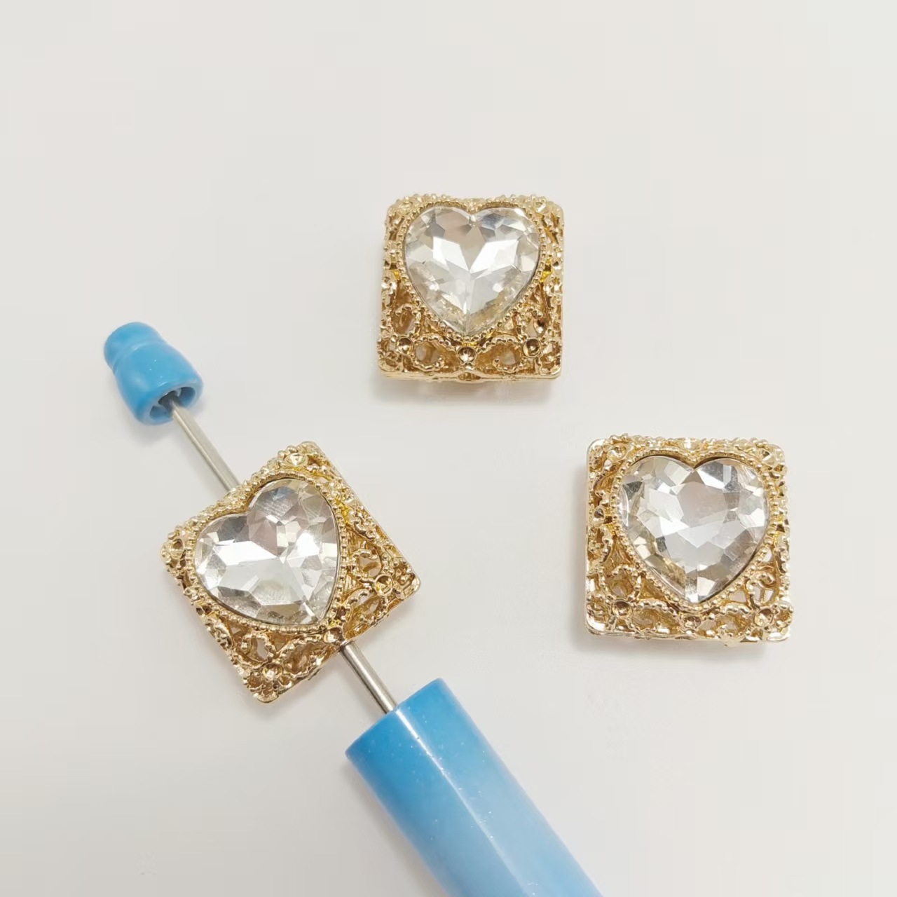 Plaqué or - Diamant blanc translucide